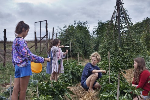 c857bf81-2c37-47d9-8473-59c18950ba03