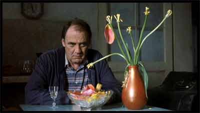 600full-bread-and-tulips-