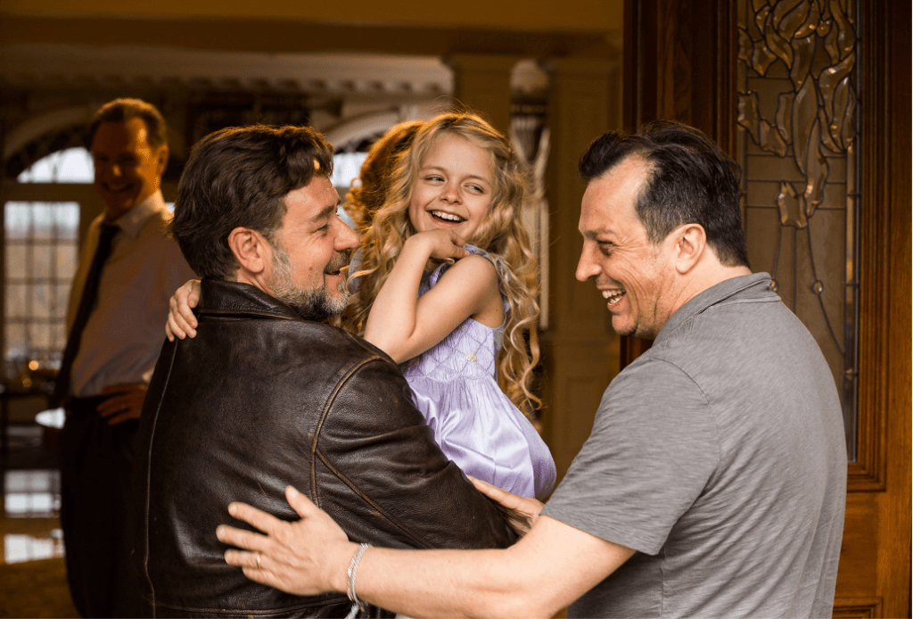 Fathers and Daughters, Russell Crowe with Gabriele Muccino