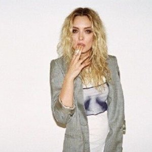 84a1576375626c7506c0b95e0b5db8c9_400x400