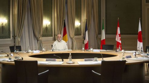 Toni Servillo (Le Confessioni)